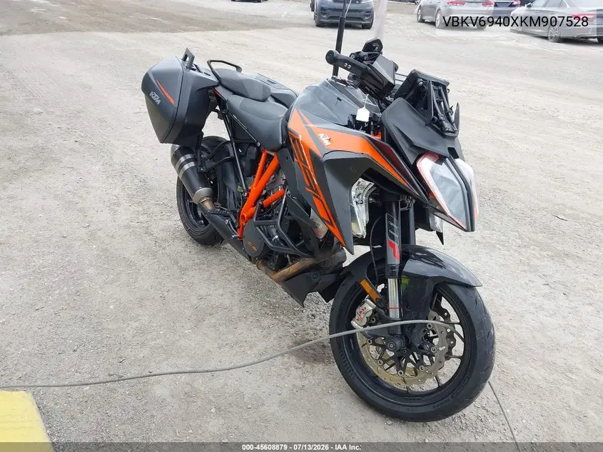 2019 Ktm 1290 Super Duke Gt VIN: VBKV6940XKM907528 Lot: 45608879