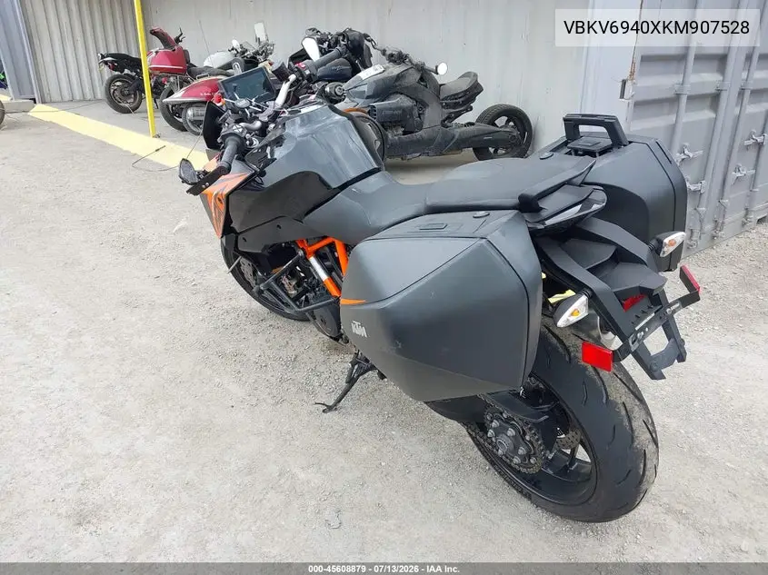 2019 Ktm 1290 Super Duke Gt VIN: VBKV6940XKM907528 Lot: 45608879
