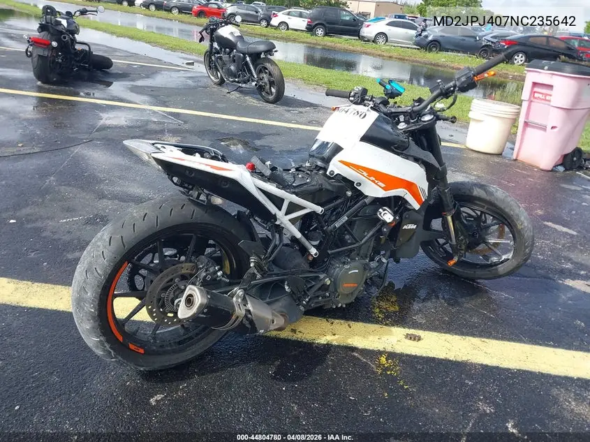 2022 Ktm 390 Duke VIN: MD2JPJ407NC235642 Lot: 44804780