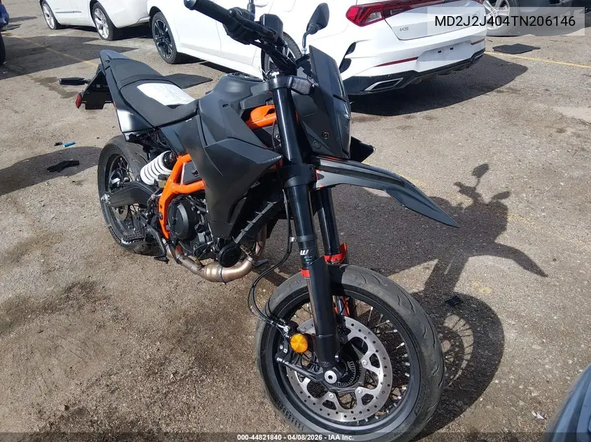 2026 Ktm 690 Smc R VIN: MD2J2J404TN206146 Lot: 44821840