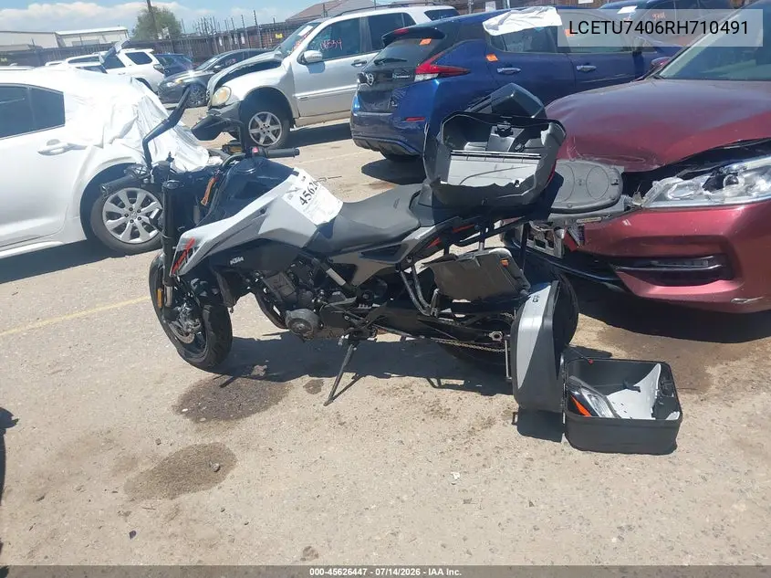 2024 Ktm 790 Duke VIN: LCETU7406RH710491 Lot: 45626447