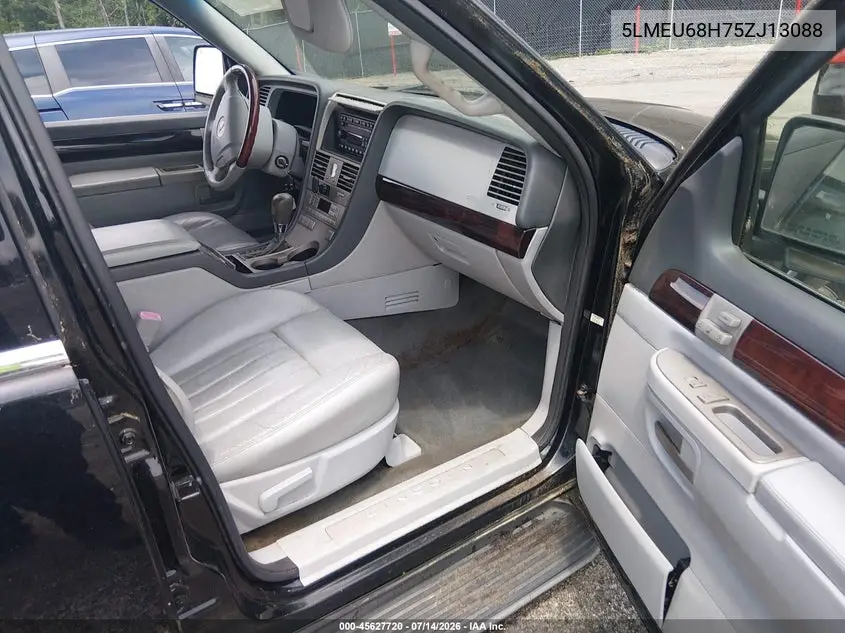 2005 Lincoln Aviator VIN: 5LMEU68H75ZJ13088 Lot: 45627720