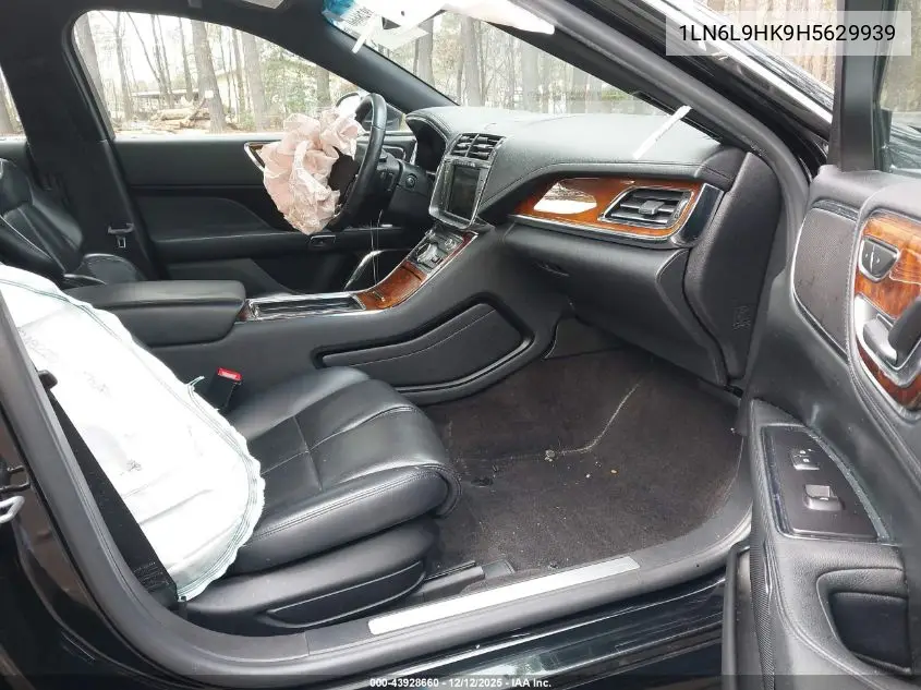 2017 Lincoln Continental Livery VIN: 1LN6L9HK9H5629939 Lot: 43928660