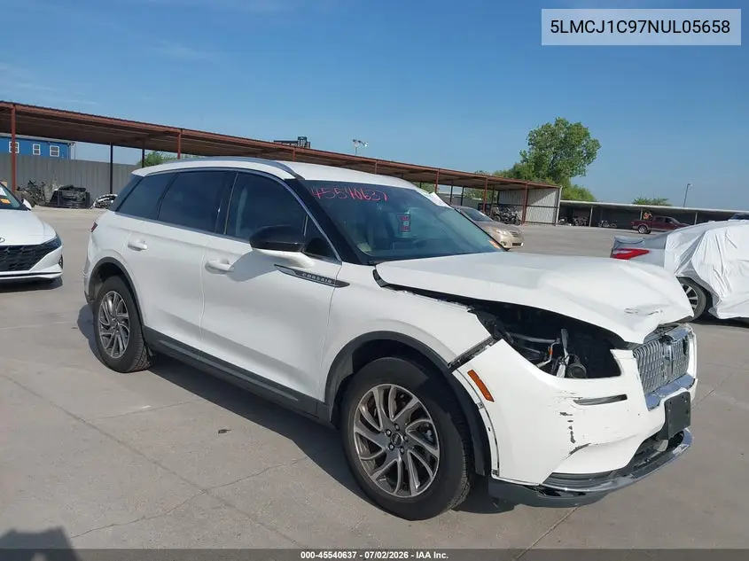 2022 Lincoln Corsair Standard VIN: 5LMCJ1C97NUL05658 Lot: 45540637