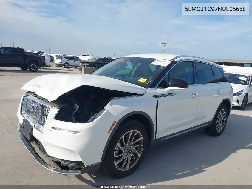 2022 Lincoln Corsair Standard VIN: 5LMCJ1C97NUL05658 Lot: 45540637