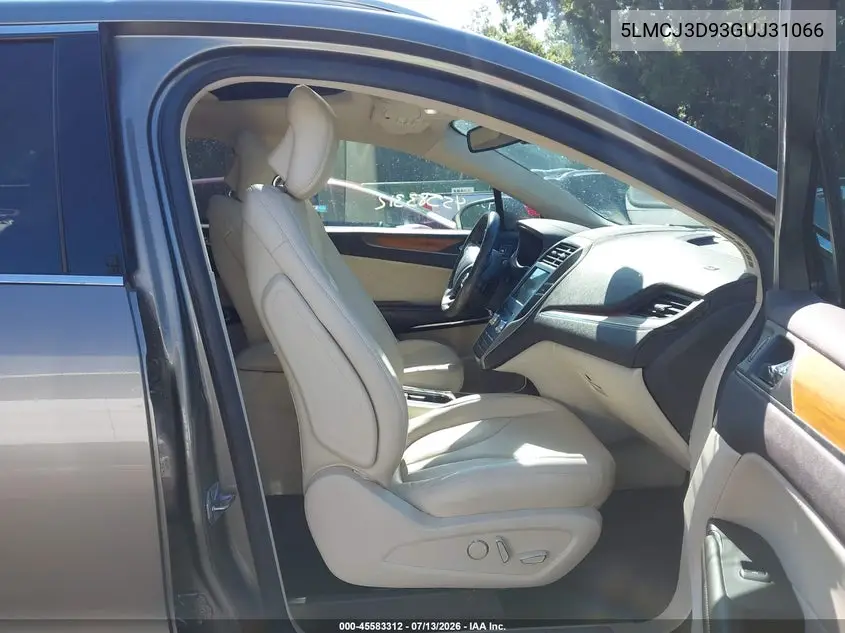 2016 Lincoln Mkc Reserve VIN: 5LMCJ3D93GUJ31066 Lot: 45583312