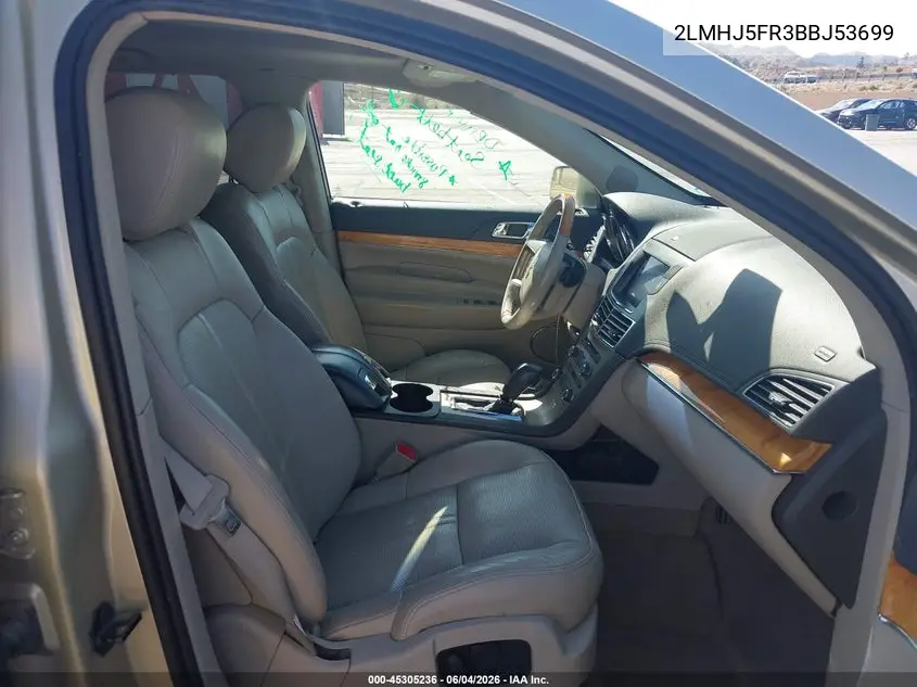 2011 Lincoln Mkt VIN: 2LMHJ5FR3BBJ53699 Lot: 45305236