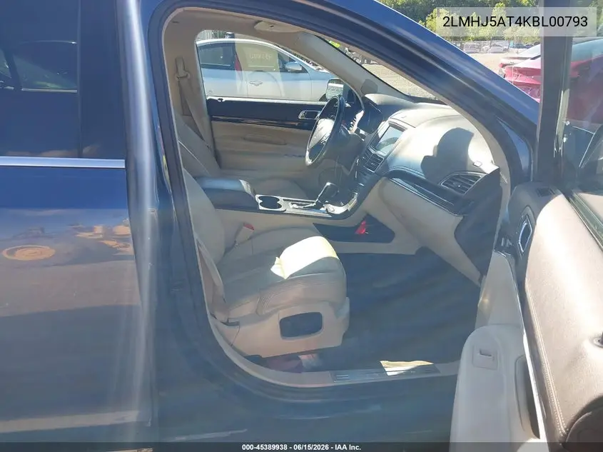 2019 Lincoln Mkt Reserve VIN: 2LMHJ5AT4KBL00793 Lot: 45389938