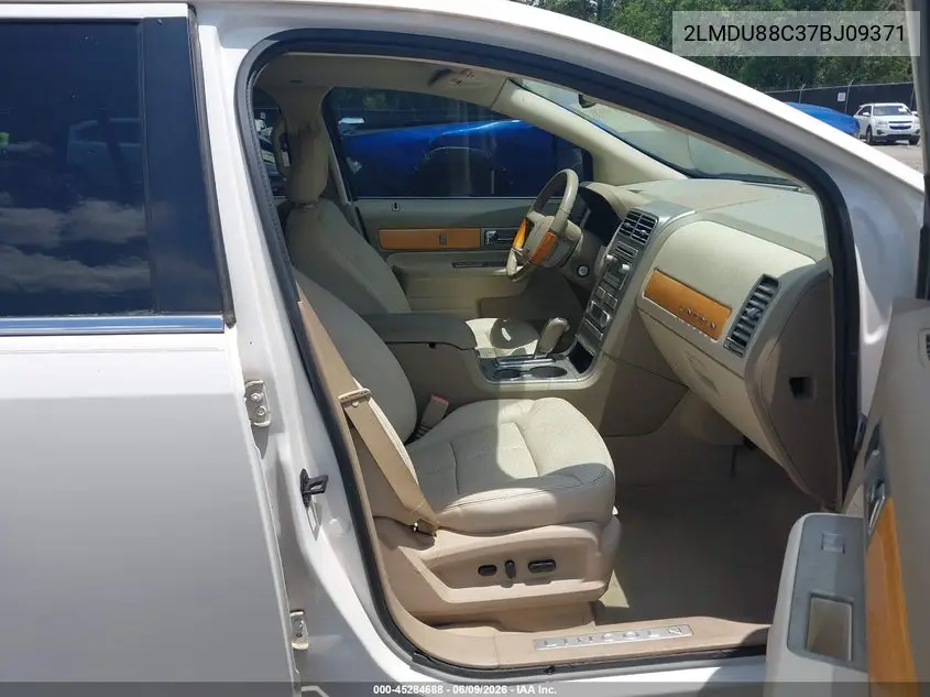 2007 Lincoln Mkx VIN: 2LMDU88C37BJ09371 Lot: 45284688