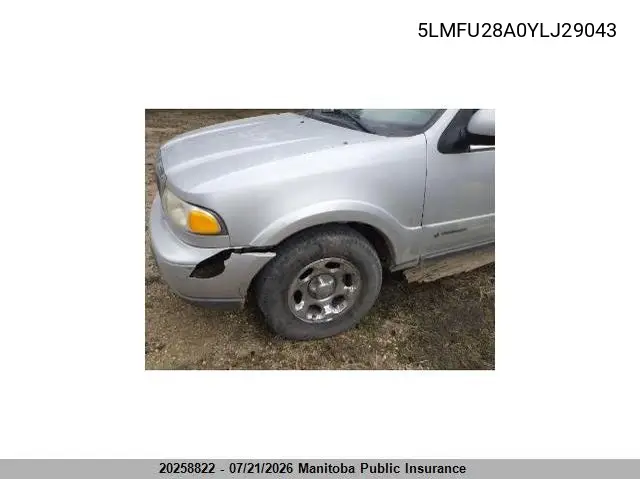 2000 Lincoln Navigator VIN: 5LMFU28A0YLJ29043 Lot: 20258822