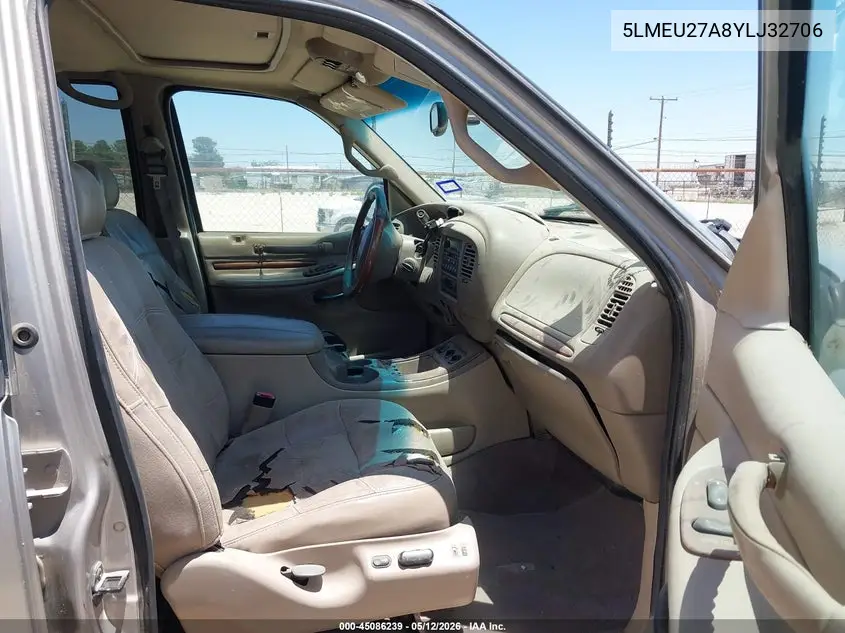 2000 Lincoln Navigator VIN: 5LMEU27A8YLJ32706 Lot: 45086239