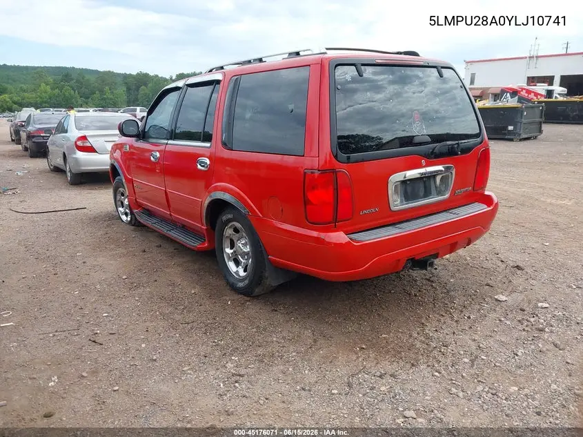 2000 Lincoln Navigator VIN: 5LMPU28A0YLJ10741 Lot: 45176071