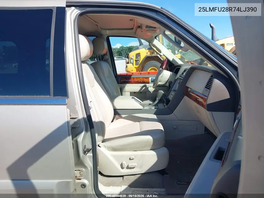 2004 Lincoln Navigator VIN: 5LMFU28R74LJ39052 Lot: 45364539