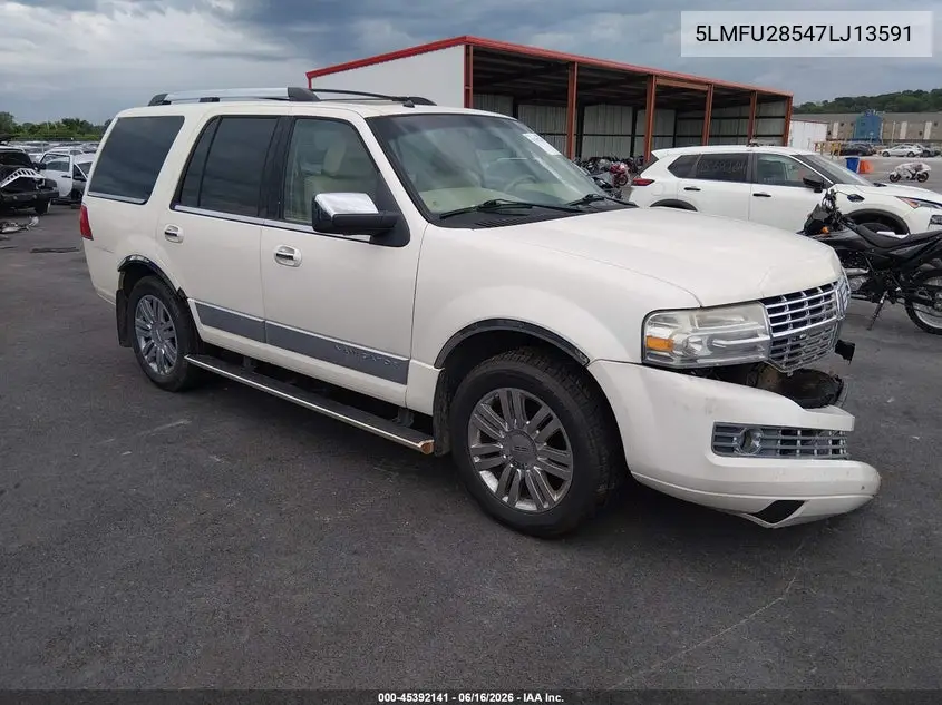 2007 Lincoln Navigator Ultimate VIN: 5LMFU28547LJ13591 Lot: 45392141