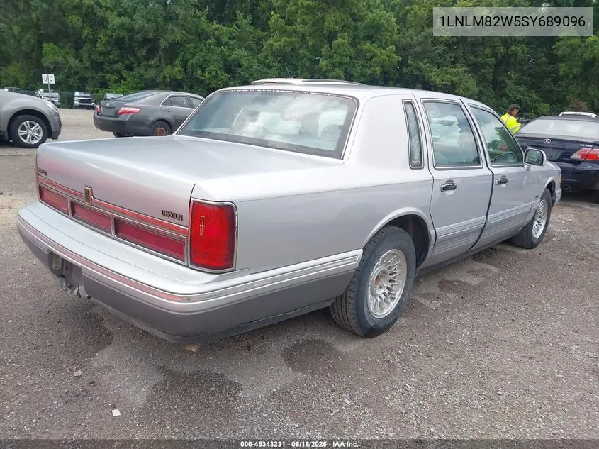 1995 Lincoln Town Car Signature/Spinnaker VIN: 1LNLM82W5SY689096 Lot: 45343231