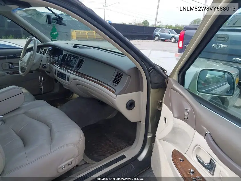 1997 Lincoln Town Car Signature VIN: 1LNLM82W8VY688013 Lot: 45170789