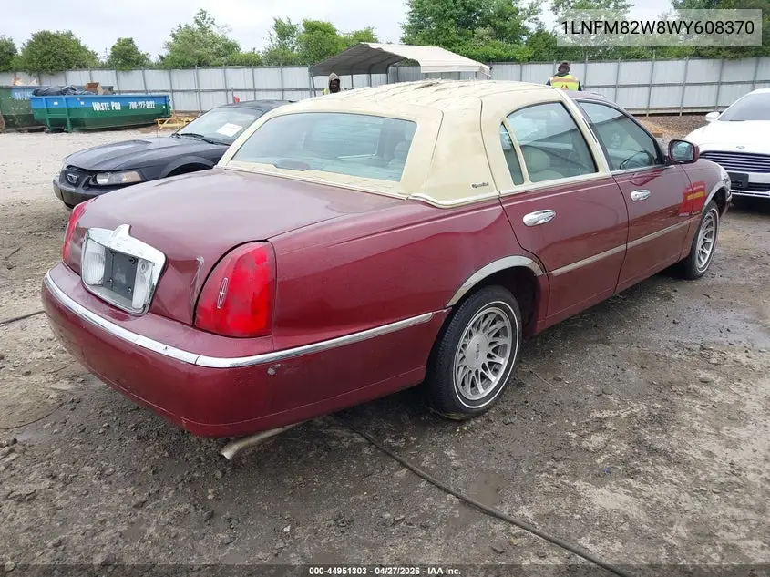 1998 Lincoln Town Car Signature VIN: 1LNFM82W8WY608370 Lot: 44951303