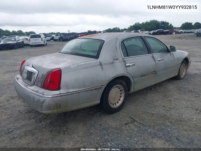 2000 Lincoln Town Car Executive VIN: 1LNHM81W0YY932815 Lot: 45388654