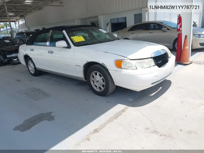 2000 Lincoln Town Car Signature VIN: 1LNHM82W1YY787721 Lot: 45480775