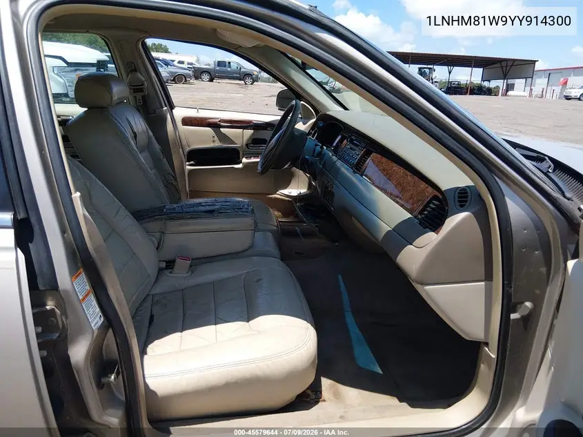 2000 Lincoln Town Car Executive VIN: 1LNHM81W9YY914300 Lot: 45579644