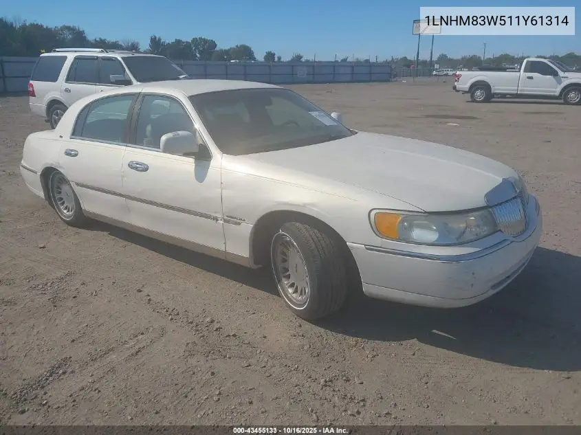 1LNHM83W51Y613140 2001 Lincoln Town Car Cartier