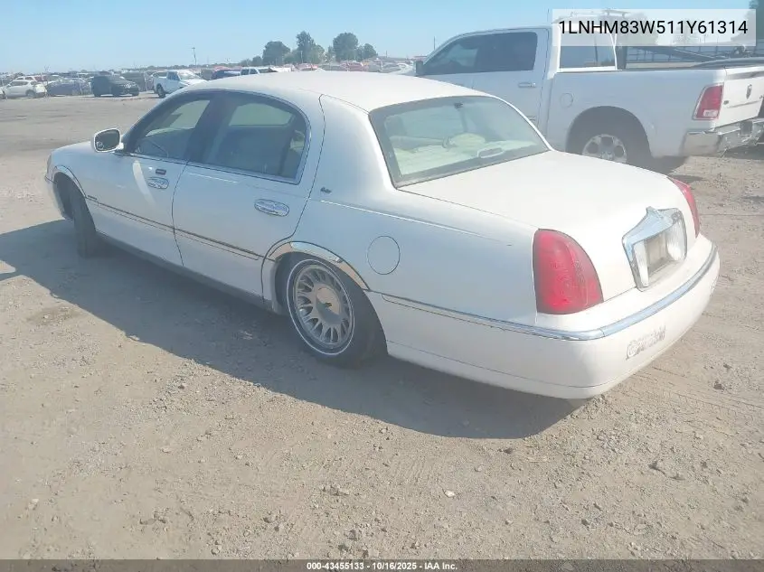 1LNHM83W51Y613140 2001 Lincoln Town Car Cartier