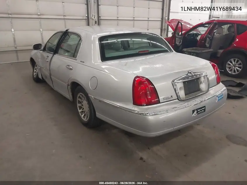 2001 Lincoln Town Car Signature VIN: 1LNHM82W41Y689434 Lot: 45480243