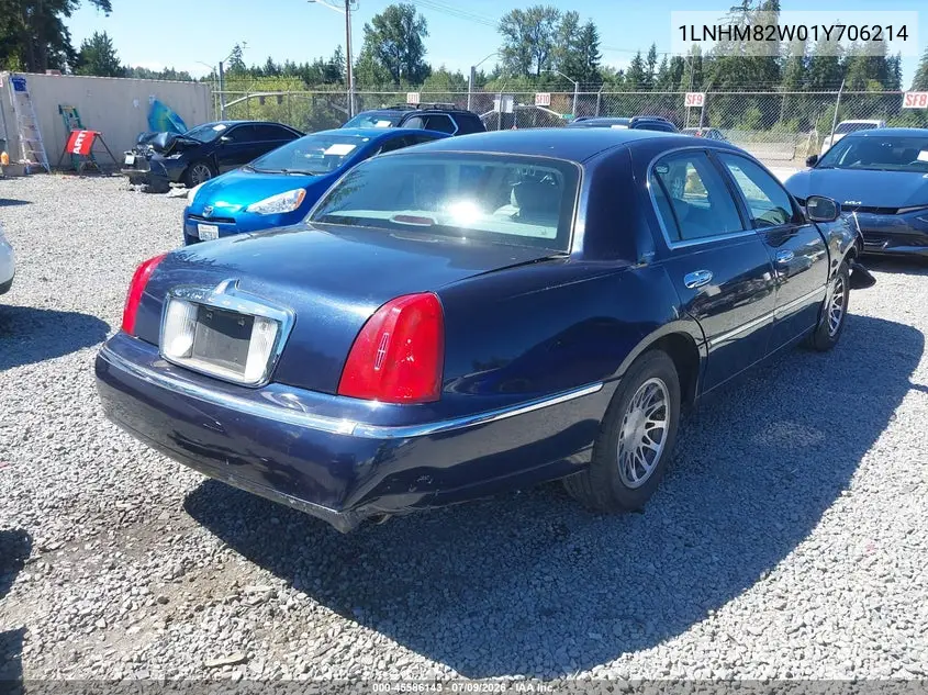 2001 Lincoln Town Car Signature VIN: 1LNHM82W01Y706214 Lot: 45586143