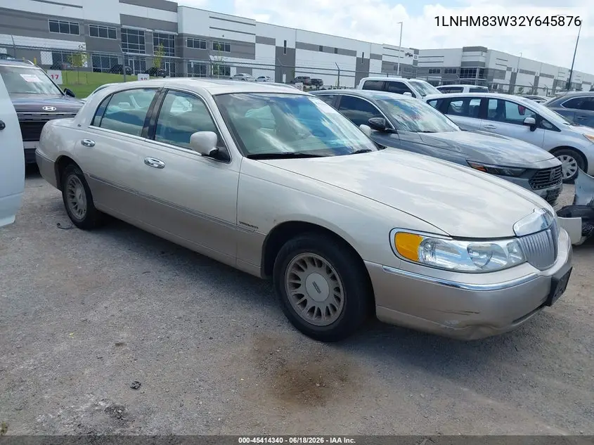 2002 Lincoln Town Car Cartier VIN: 1LNHM83W32Y645876 Lot: 45414340