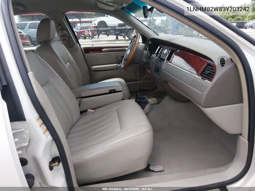 2003 Lincoln Town Car Signature VIN: 1LNHM82W83Y703242 Lot: 45340632