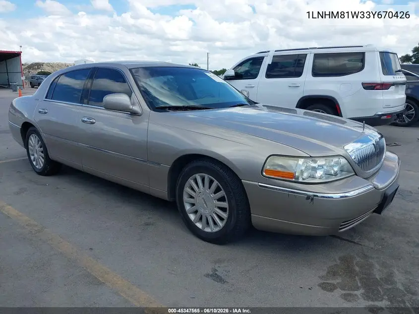 2003 Lincoln Town Car Executive VIN: 1LNHM81W33Y670426 Lot: 45347565
