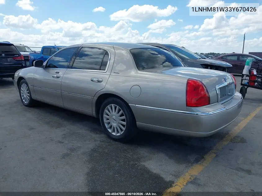 2003 Lincoln Town Car Executive VIN: 1LNHM81W33Y670426 Lot: 45347565