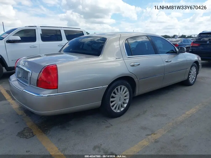 2003 Lincoln Town Car Executive VIN: 1LNHM81W33Y670426 Lot: 45347565