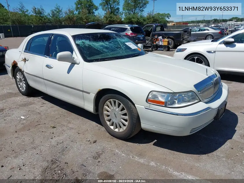 2003 Lincoln Town Car Signature VIN: 1LNHM82W93Y653371 Lot: 45386150