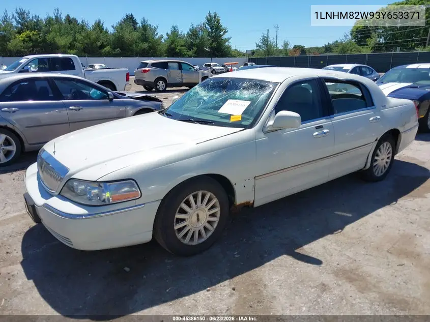 2003 Lincoln Town Car Signature VIN: 1LNHM82W93Y653371 Lot: 45386150