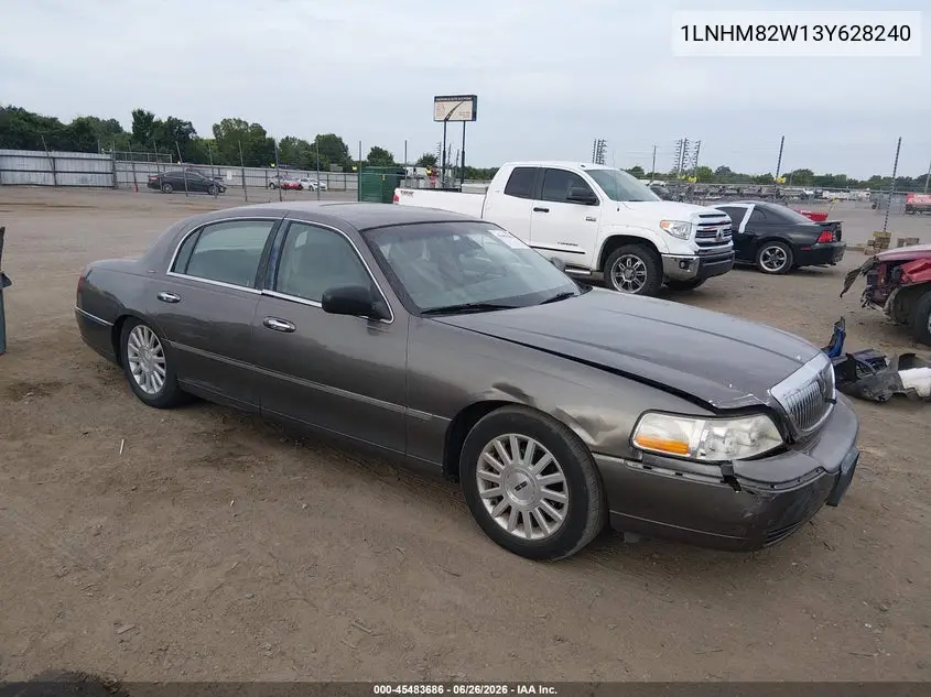 2003 Lincoln Town Car Signature VIN: 1LNHM82W13Y628240 Lot: 45483686