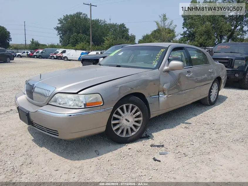 2003 Lincoln Town Car Executive VIN: 1LNHM81W43Y690507 Lot: 45639038