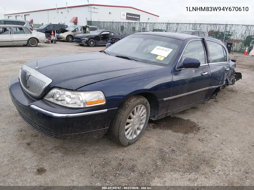 2004 Lincoln Town Car Ultimate VIN: 1LNHM83W94Y670610 Lot: 45195767