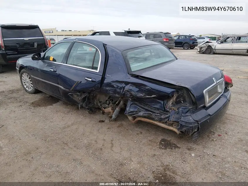 2004 Lincoln Town Car Ultimate VIN: 1LNHM83W94Y670610 Lot: 45195767