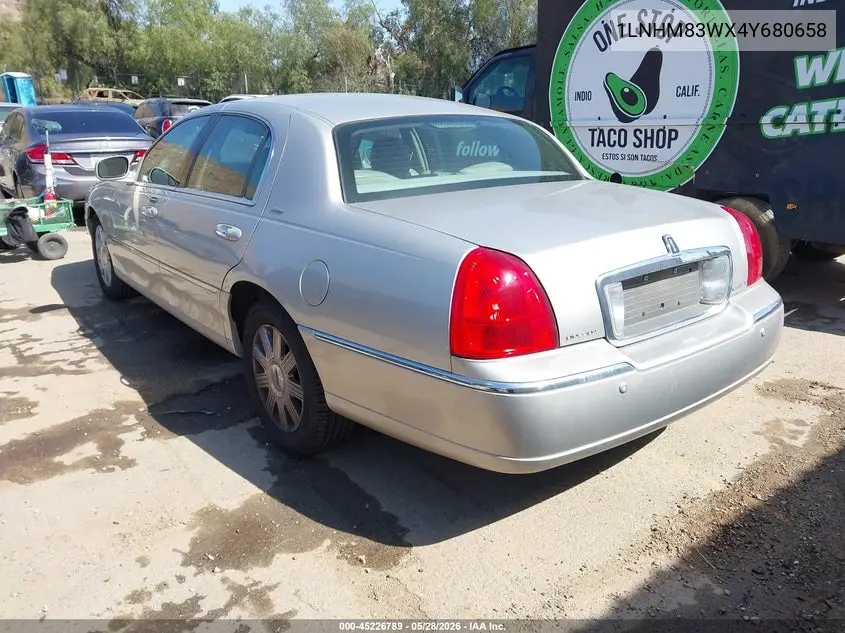 2004 Lincoln Town Car Ultimate VIN: 1LNHM83WX4Y680658 Lot: 45226789