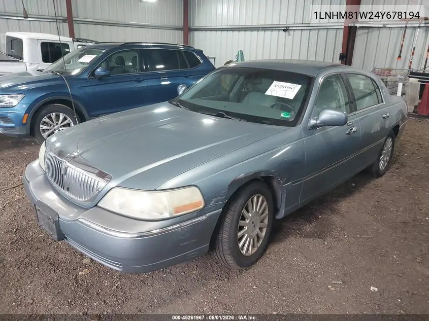 2004 Lincoln Town Car Signature VIN: 1LNHM81W24Y678194 Lot: 45261967