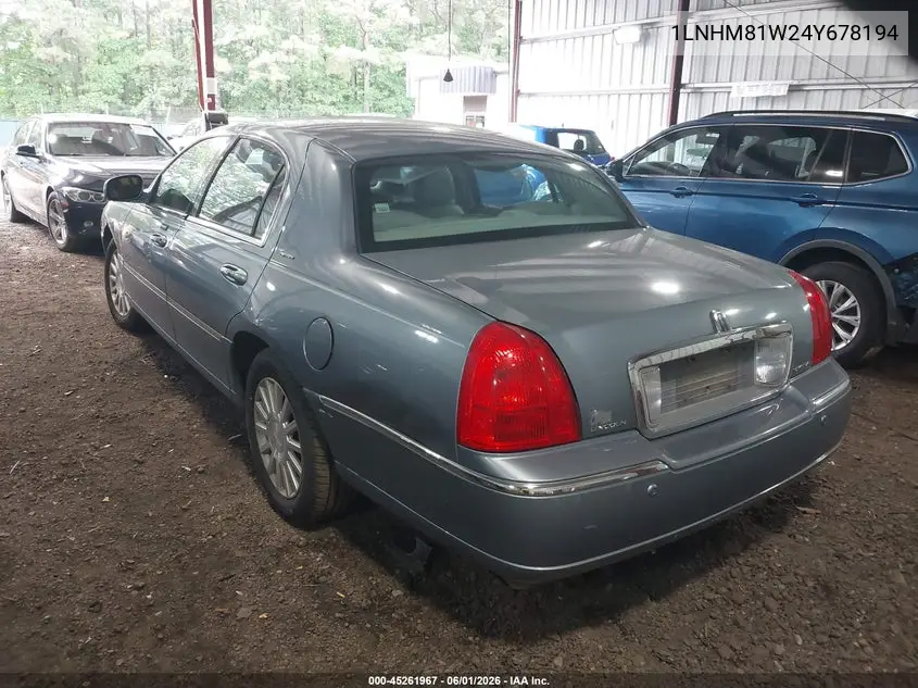 2004 Lincoln Town Car Signature VIN: 1LNHM81W24Y678194 Lot: 45261967
