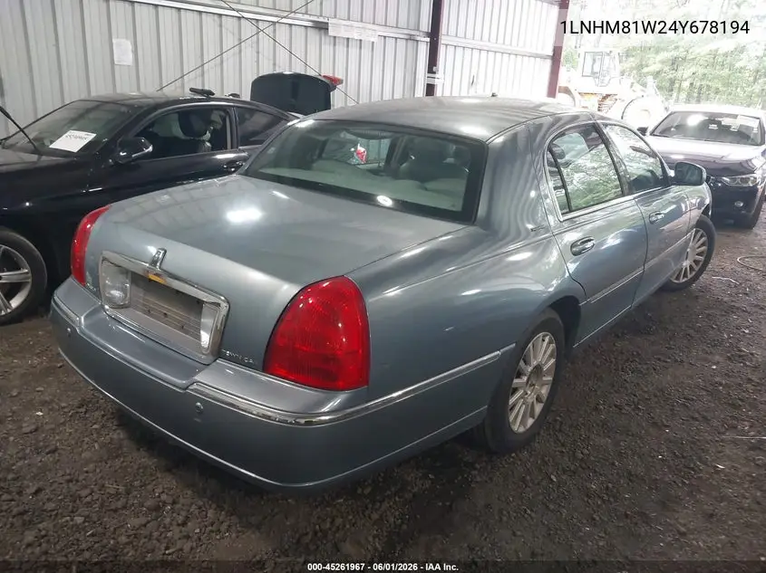 2004 Lincoln Town Car Signature VIN: 1LNHM81W24Y678194 Lot: 45261967