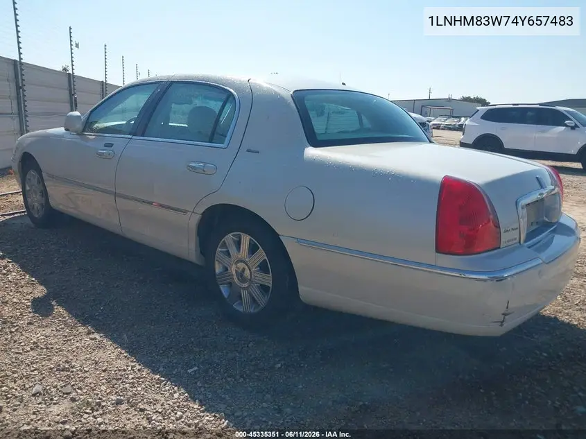 2004 Lincoln Town Car Ultimate VIN: 1LNHM83W74Y657483 Lot: 45335351