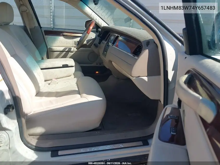 2004 Lincoln Town Car Ultimate VIN: 1LNHM83W74Y657483 Lot: 45335351