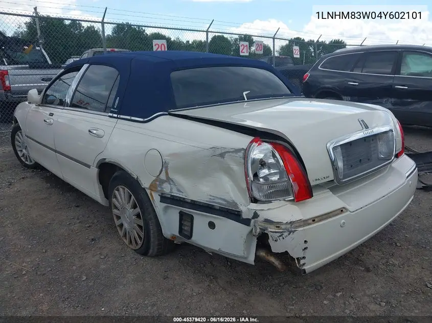 2004 Lincoln Town Car Ultimate VIN: 1LNHM83W04Y602101 Lot: 45379420