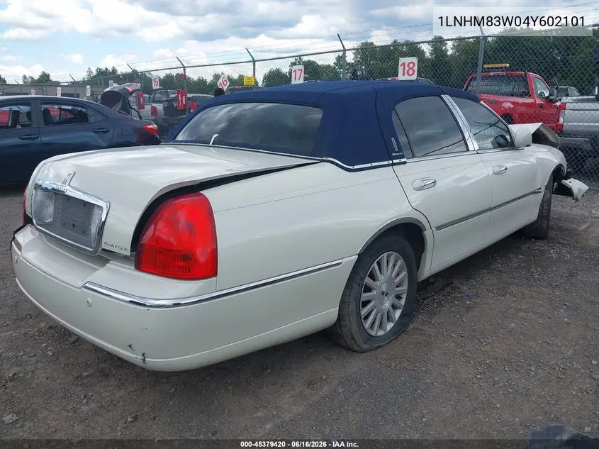 2004 Lincoln Town Car Ultimate VIN: 1LNHM83W04Y602101 Lot: 45379420