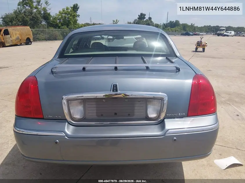 2004 Lincoln Town Car Signature VIN: 1LNHM81W44Y644886 Lot: 45477979