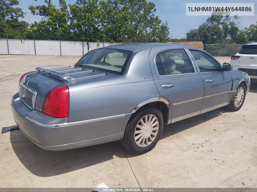 2004 Lincoln Town Car Signature VIN: 1LNHM81W44Y644886 Lot: 45477979