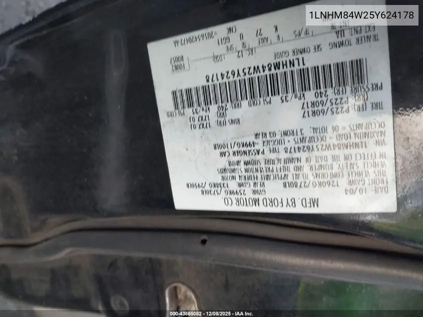1LNHM84W25Y624178 2005 Lincoln Town Car Executive L